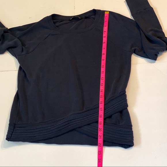 Athleta Sweatshirt - Picture 3 of 9